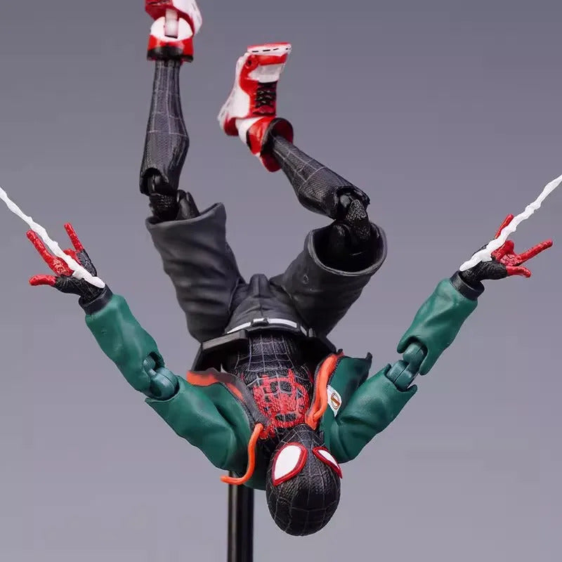 Action figure Iron Spider Man Miles Morales  - Marvel